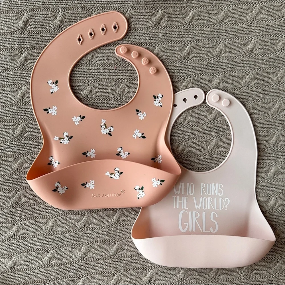 EUC 16pc Baby Girl Bib/Hair/Changing Pad Travel Bundle, Tiny Twinkle